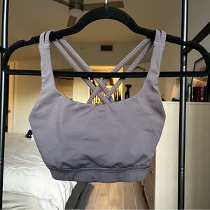Lululemon Energy Sports Bra Women’s 6 Gray Luxtreme Stretch Wicking Gym Training